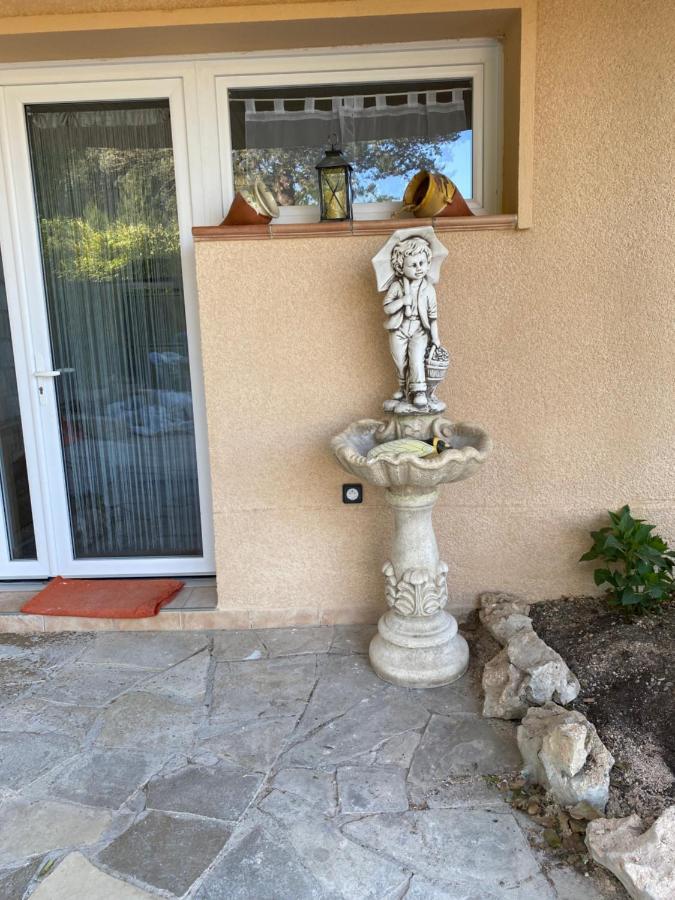 Appartement Studio Neuf Bas De Villa Gorges Du Verdon A ريز المظهر الخارجي الصورة
